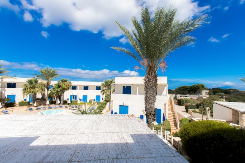 Cala La Luna Resort